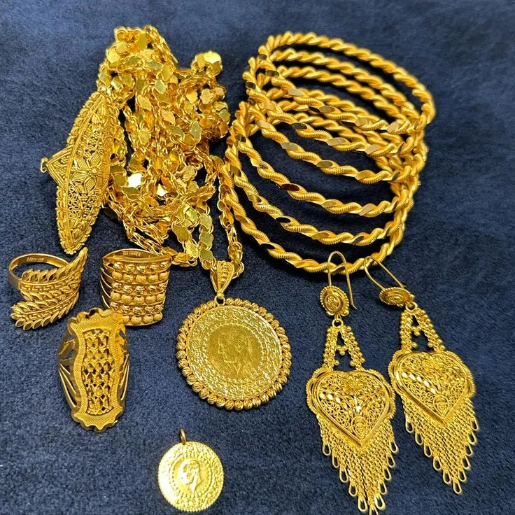 سعر الذهب في المغرب يشهد ارتفاعات متتالية اليوم ، 18 قيراط؟