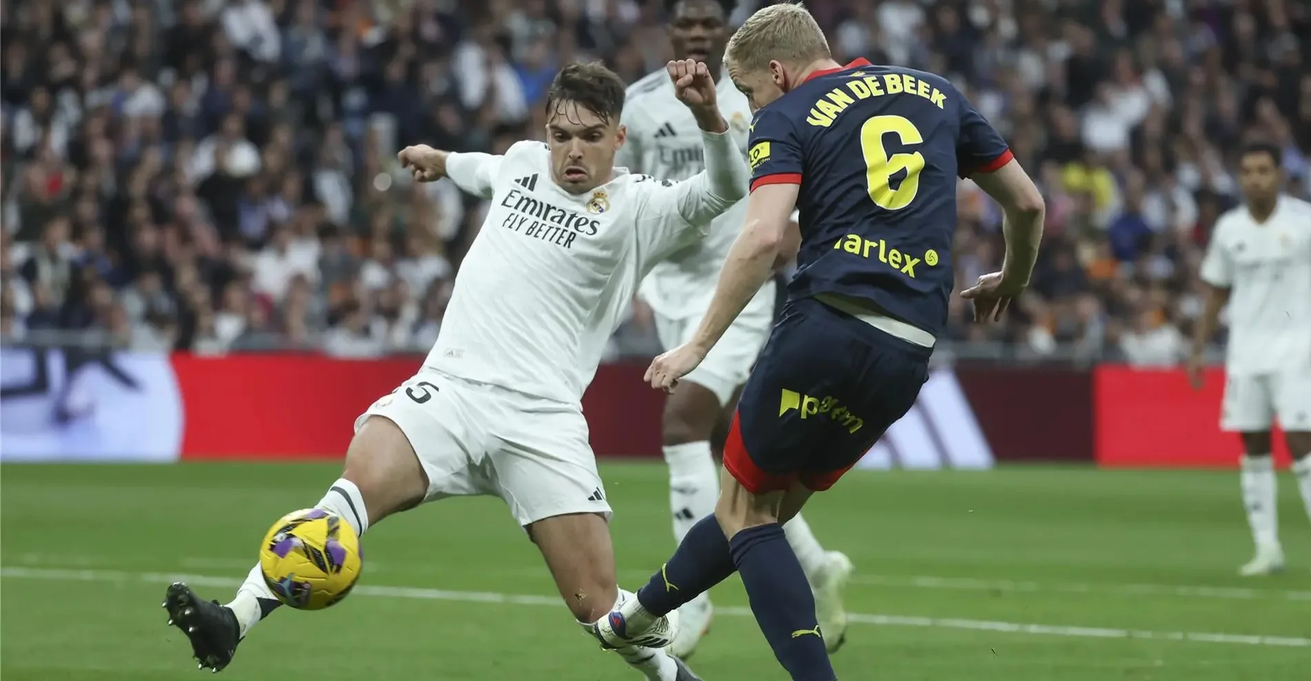 قطار ريال مدريد “يدهس” جيرونا ويلاحق برشلونة في الليغا