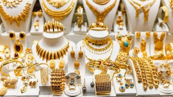 آخر تحديث لأسعار الذهب مع تزايد الإقبال على الملاذات الآمنة