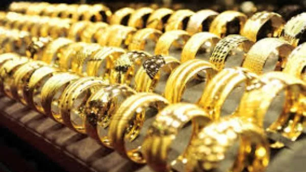 أسعار الذهب في مصر اليوم السبت 15 فبراير 2025
