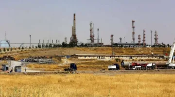 أسعار خامي البصرة تنخفض لأكثر من 2% رغم ارتفاع النفط عالمياً