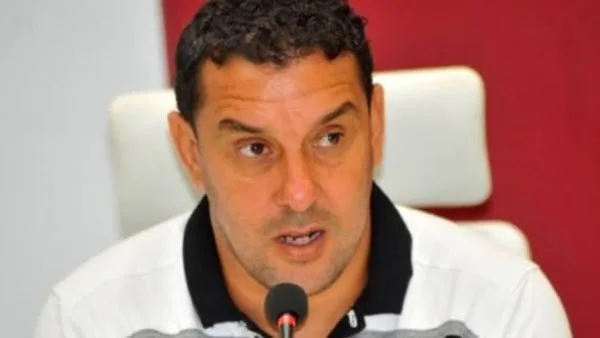 أنيس بوجلبان يقترب من تدريب المصري خلفًا لـ علي ماهر