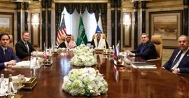 إلقاء اللوم على أوكرانيا وفتح الباب للتحالف مع بوتين