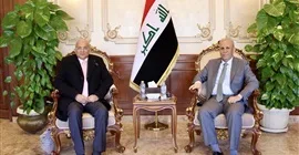 السفير العراقي لدى مصر يبحث ومساعد وزير النقل تعزيز التعاون بين القاهرة وبغداد
