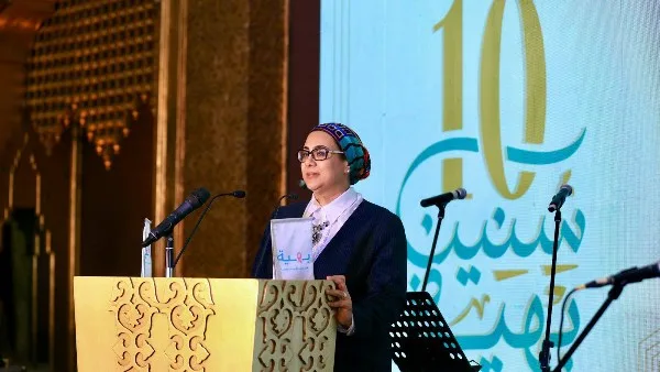السيدة الفلسطينية ستظل دائما في أرضها