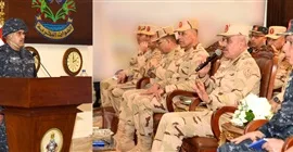 الفريق أحمد خليفة رئيس أركان حرب القوات المسلحة يشهد المرحلة الرئيسية لتنفيذ مشروع مراكز القيادة التعبوى للأسطول الشمالى بالقوات البحرية