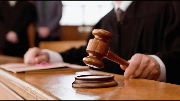 المشدد 6 سنوات لطبيب تسبب في وفاة طفل أثناء استئصال اللوز بالشرقية
