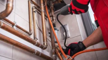 باليونيفورم .. عاملا شركة الغاز بأطفيح سرقا مواسير بنصف مليون جنيه