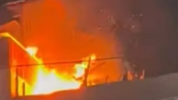 حريق يلتهم محلين ملابس في سوهاج دون إصابات