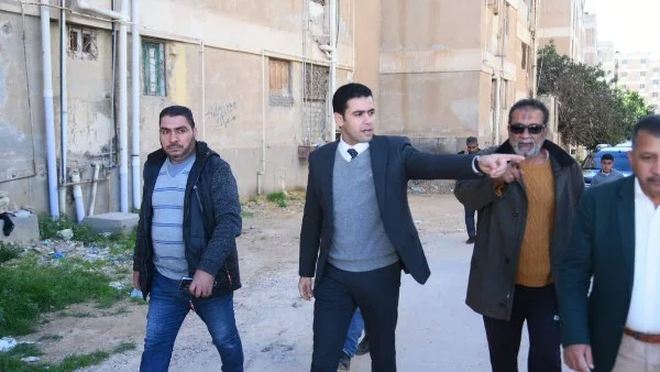 حملة لإزالة إشغالات المحال العامة بمرسى مطروح