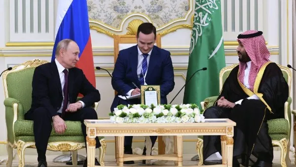 روسيا والسعودية ستواصلان العمل بشكل وثيق في إطار “أوبك+”