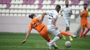 زاخو يتمسك بالصدارة وهينريك يعتلي قائمة الهدافين بدوري نجوم العراق