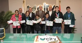 سيتي كلوب يكرّم أبطال السباحة الفائزين ب11 ميدالية في بطولة الجيزة