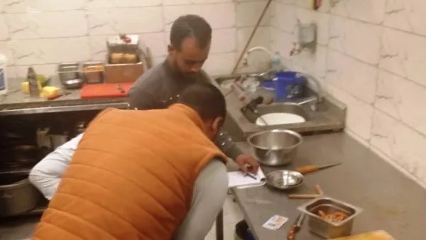 ضبط 245 كيلو أغذية غير صالحة للاستهلاك الآدمي بأسوان