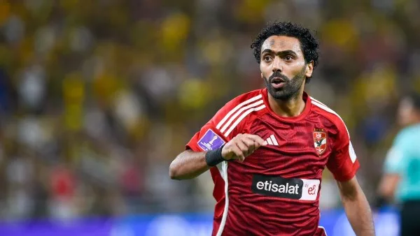 لاعب الأهلي السابق يهاجم حسين الشحات بسبب تراجع مستواه