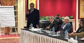 مائدة مستديرة للبرلمانيين والخبراء حول الحد من مخاطر فيروس نقص المناعة البشري (الآيدز)