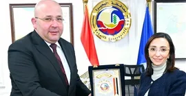 محافظ البحيرة تستقبل رئيس قطاع البنك الزراعي المصري بالبحيرة وتشيد بدوره المجتمعي