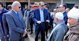 محافظ سوهاج يسلم 20 منزل بنجع عرب مهدي بأخميم بعد إعادة تأهيلها