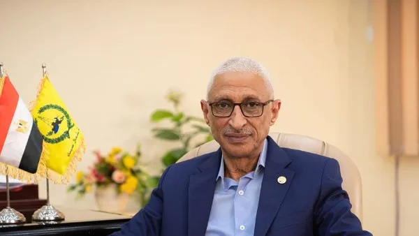 محافظ شمال سيناء يفتتح 4 محطات تحلية مياه بالشيخ زويد