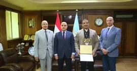 محافظ كفر الشيخ يكرم «قنعان ندا» الأول في بطولة العالم للقوة البدنية للمرة الثانية