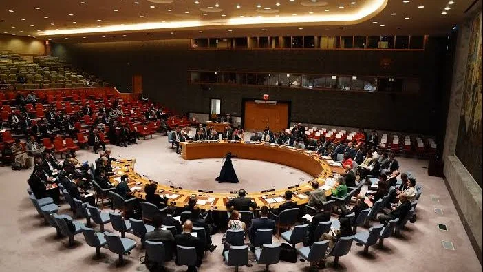 واشنطن تشيد بقرار “تاريخي” أصدره مجلس الأمن الدولي بشأن أوكرانيا بتأييد روسي