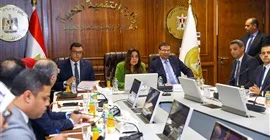 وزراء التنمية المحلية والإسكان والزراعة يتابعون مع السادة المحافظين جهود التصدي للتعديات على الأراضي الزراعية ومنظومة المتغيرات المكانية