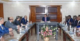 وزير الزراعة يتابع الموقف التنفيذي للمزرعة المصرية الاوغندية المشتركة