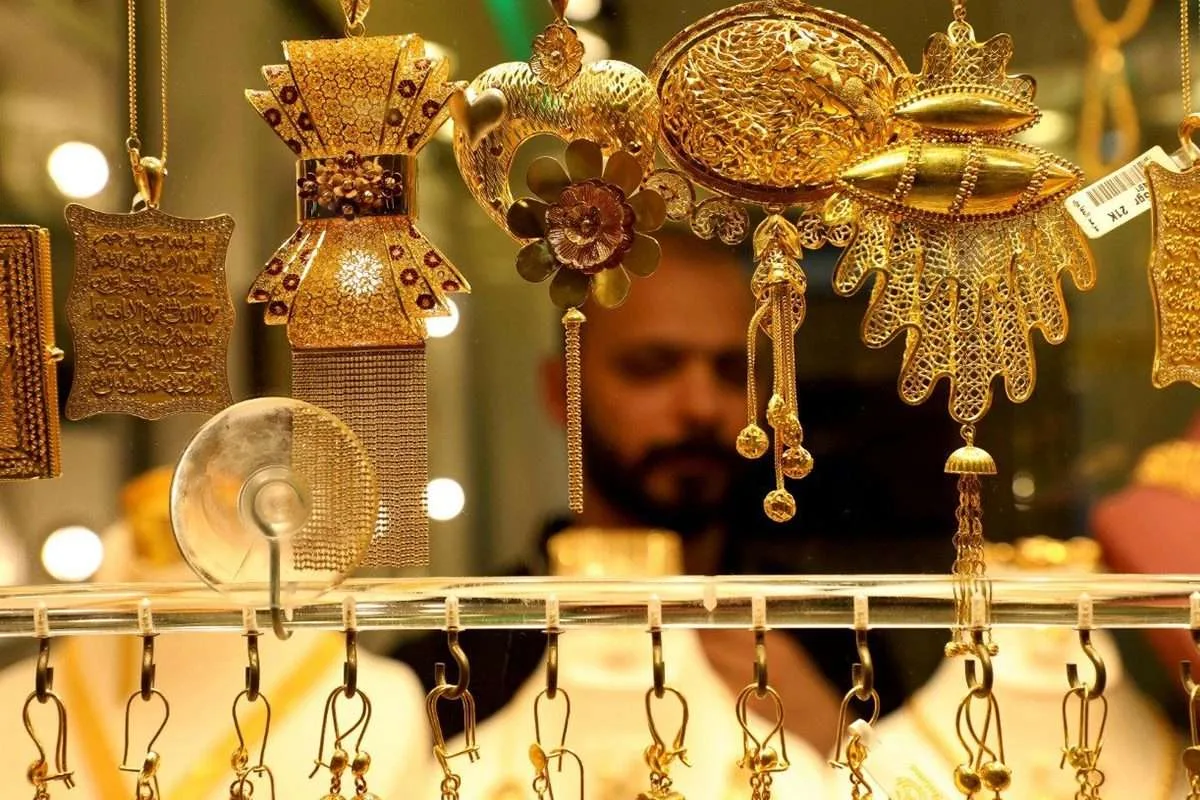 يحدد الذهب رقما قياسيا لأول مرة في مصر ، و 21 قيراطا له سعر تاريخي جديد