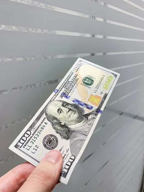 بعد سعر الدولار ، هل نشهد تحولات مفاجئة في الأيام المقبلة؟