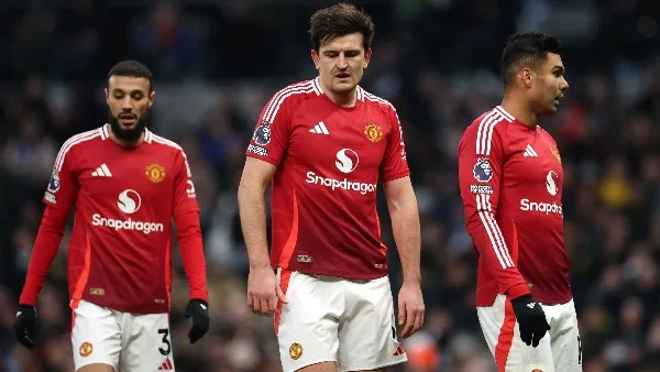 مانشستر يونايتد يتطلع لتجاوز أحزانه على حساب ريال سوسيداد بالدوري الأوروبي