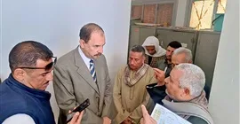 محافظ سوهاج يواصل جولاته الميدانية لمتابعة مدى الانضباط بالشارع