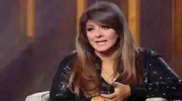 محتشمة مش خليعة.. هالة صدقي تدافع عن ارتداء مي عمر بدلة رقص