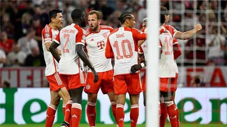 ميونخ يكتسح ليفركوزن بثلاثية .. ويضع قدما في ربع نهائي دوري الأبطال