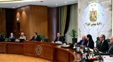 الحكومة تعتمد قرارات اللجنة الهندسية الوزارية بشأن إسناد الأعمال بعدد من المشروعات